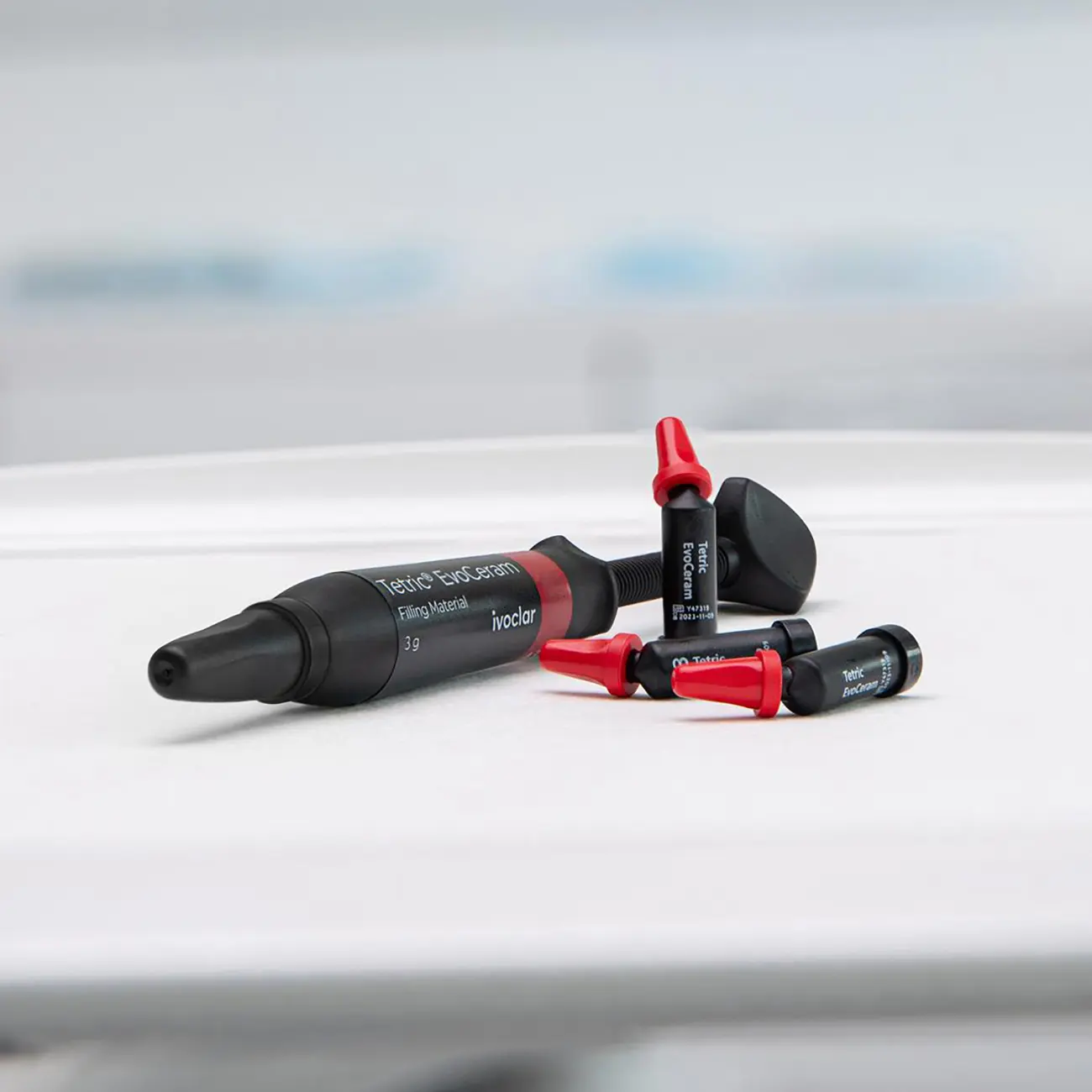 Tetric EvoCeram Refill 3x3g A1 Материал пломбировочный светоотверждаемый, 590293WW